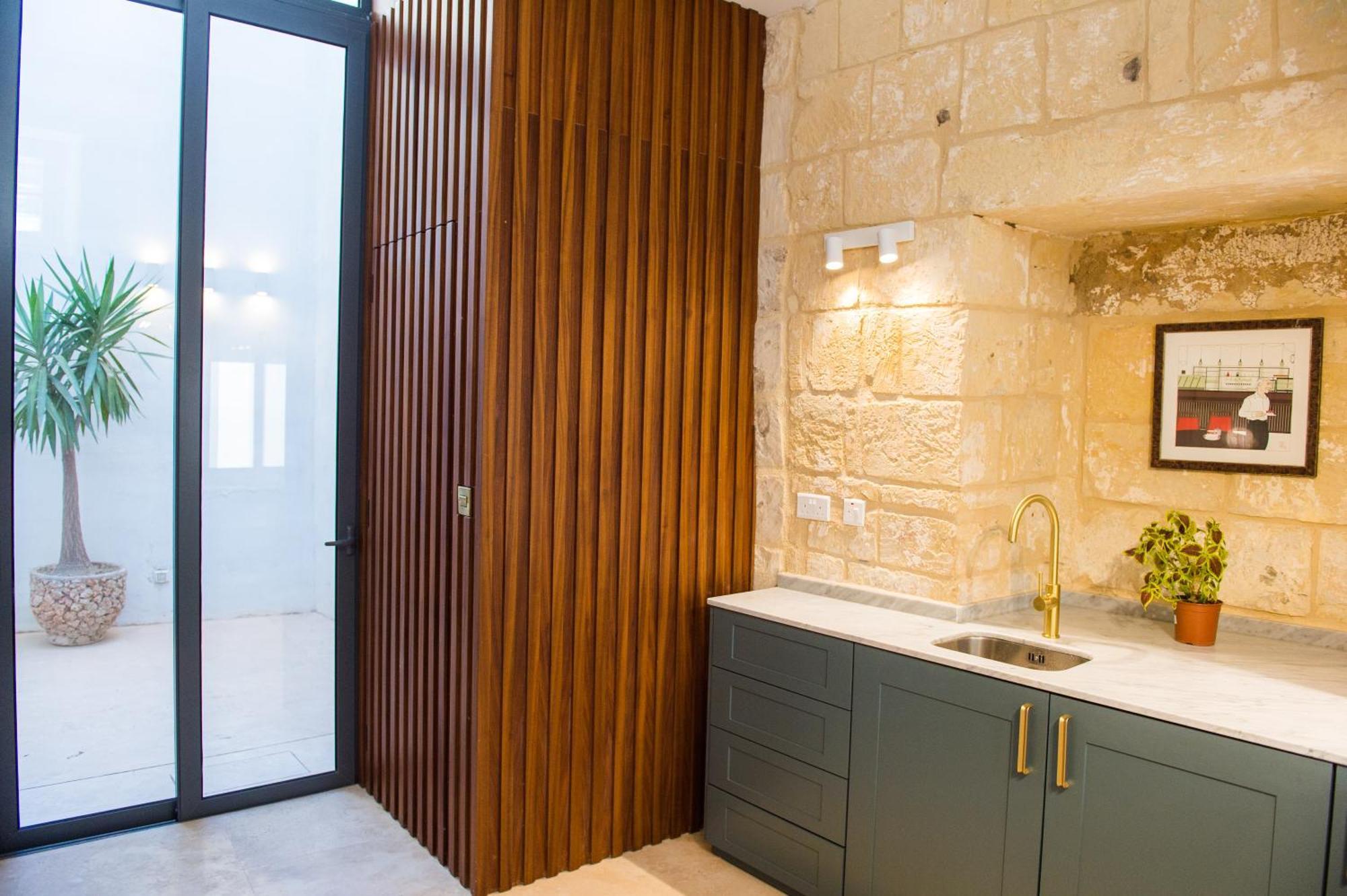 San Anton Suites Аттард Экстерьер фото