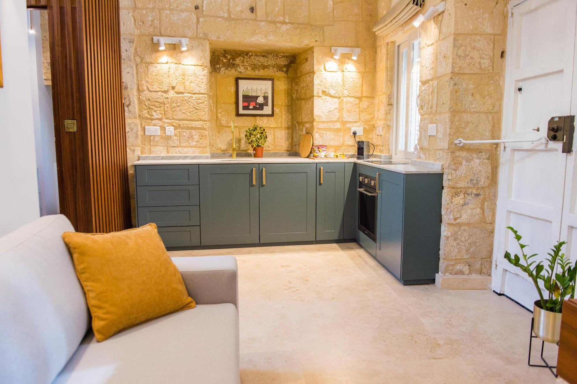 San Anton Suites Аттард Экстерьер фото
