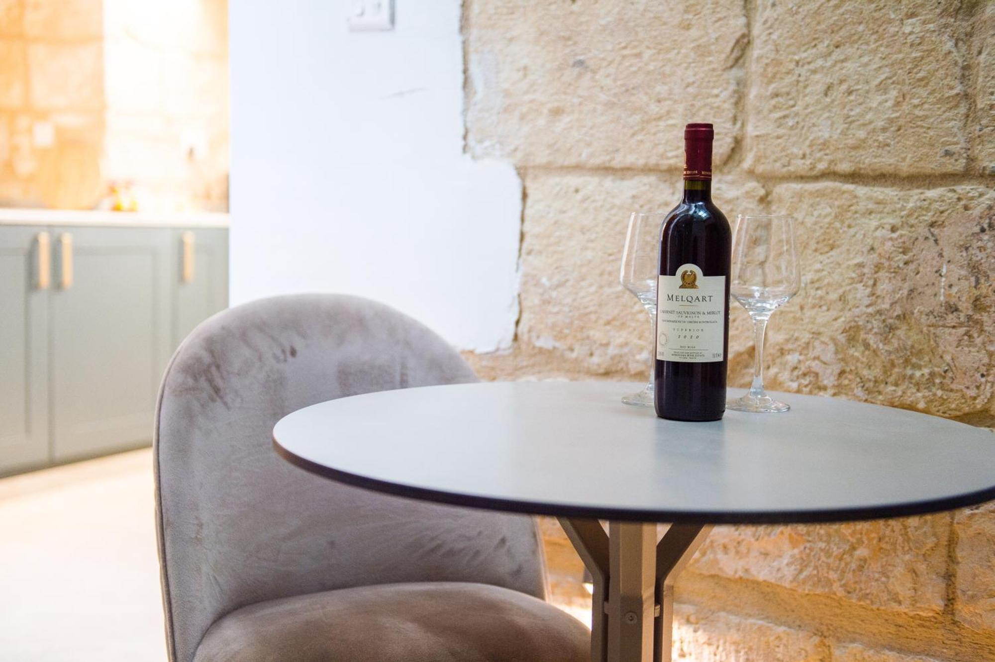 San Anton Suites Аттард Экстерьер фото