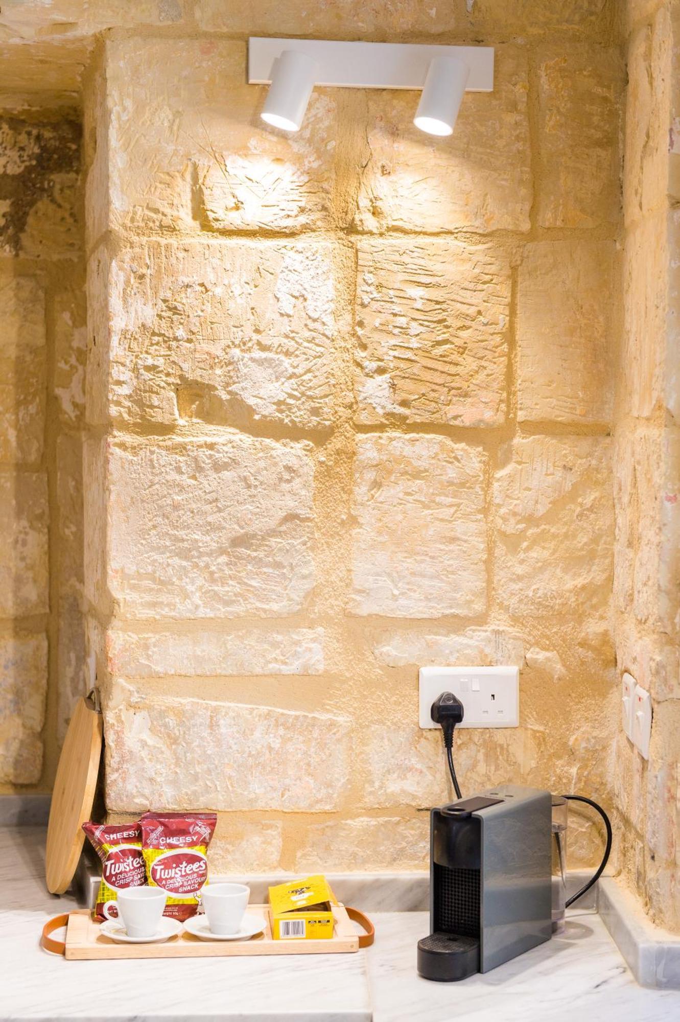 San Anton Suites Аттард Экстерьер фото
